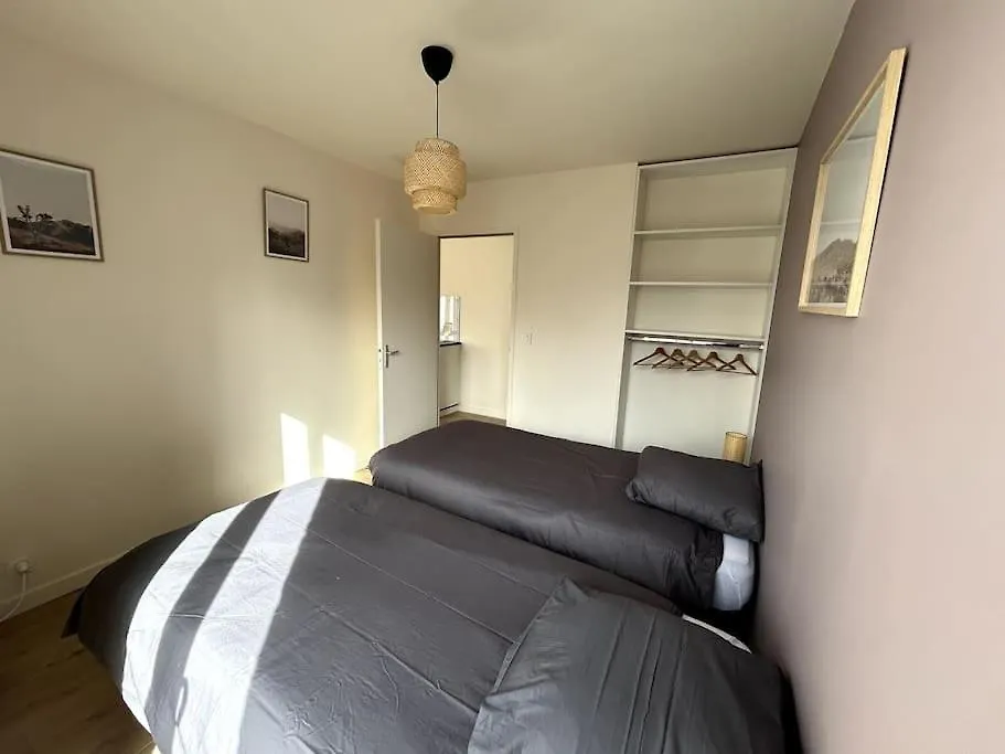 Appartement Lumineux En Centre-Ville / Proche Gare Saint-Chamond 0*,  France